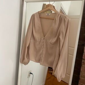 BB Dakota Blush Blouse